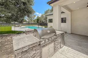 395 Sherwood Ct, Thousand Oaks, CA 91361 - Photo 55