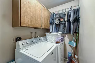 564 Strauss Dr, Newbury Park, CA 91320 - Photo 19
