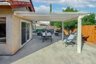 564 Strauss Dr, Newbury Park, CA 91320 - Photo 37
