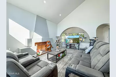 564 Strauss Drive, Newbury Park, CA 91320 - Photo 5