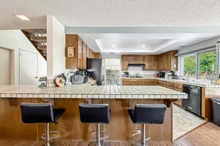 564 Strauss Dr, Newbury Park, CA 91320 - Photo 13