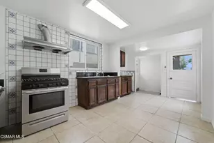 638 N Bunker Hill Ave., Los Angeles, CA 90012 - Photo 15