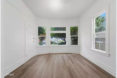 638 N Bunker Hill Avenue, Los Angeles, CA 90012 - Photo 9