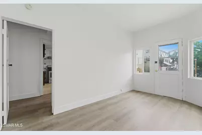 638 N Bunker Hill Avenue, Los Angeles, CA 90012 - Photo 11