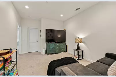 1909 Cottage Drive #3, Simi Valley, CA 93065 - Photo 17