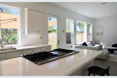 6072 Mandeville Place, Oak Park, CA 91377 - Photo 13
