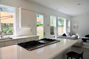 6072 Mandeville Pl, Oak Park, CA 91377 - Photo 13