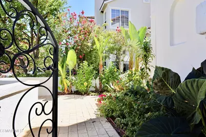 6072 Mandeville Place, Oak Park, CA 91377 - Photo 3