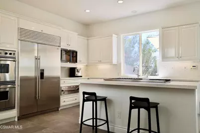 6072 Mandeville Place, Oak Park, CA 91377 - Photo 11