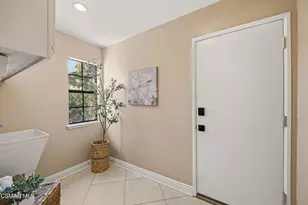261 Scarborough St, Thousand Oaks, CA 91361 - Photo 21