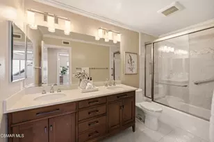 261 Scarborough St, Thousand Oaks, CA 91361 - Photo 31