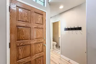 4766 Taranto Way, Oak Park, CA 91377 - Photo 15