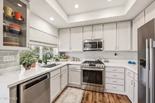 1164 Amberton Ln, Newbury Park, CA 91320 - Photo 7