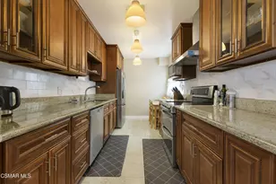 4915 Tyrone Ave, Sherman Oaks, CA 91423 - Photo 9