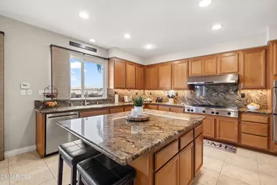 29475 Sequoia Road, Canyon Country, CA 91387 - Photo 7