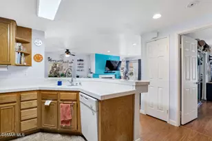 6059 Paseo Encantada, Camarillo, CA 93012 - Photo 9