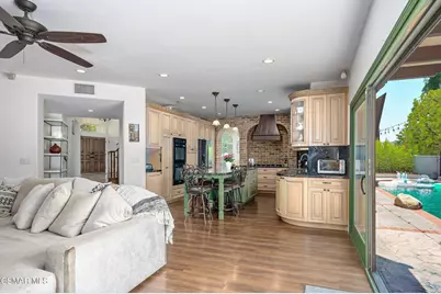 2554 Kirsten Lee Drive, Westlake Village, CA 91361 - Photo 13