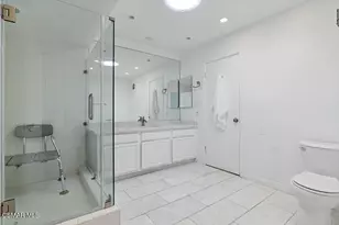 23767 Burbank Blvd, Woodland Hills, CA 91367 - Photo 27