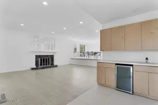 23767 Burbank Blvd, Woodland Hills, CA 91367 - Photo 7