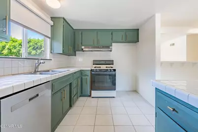 1421 Lowery Street, Simi Valley, CA 93065 - Photo 29