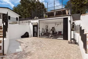1049 Calle Las Trancas, Thousand Oaks, CA 91360 - Photo 27