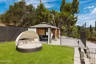 1049 Calle Las Trancas, Thousand Oaks, CA 91360 - Photo 29