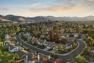 5765 Ridgebrook Dr, Agoura Hills, CA 91301 - Photo 9