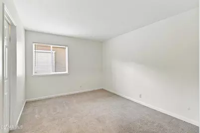 2085 Casual Court, Simi Valley, CA 93065 - Photo 29