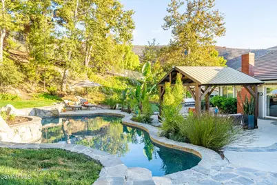 2085 Casual Court, Simi Valley, CA 93065 - Photo 47
