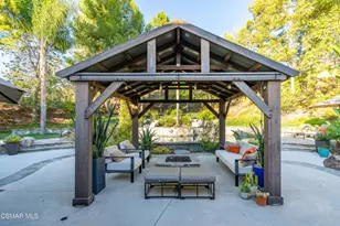 2085 Casual Ct, Simi Valley, CA 93065 - Photo 37
