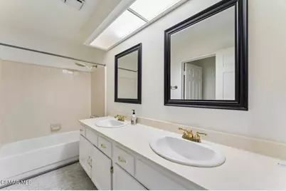 4543 Skidmore Court, Moorpark, CA 93021 - Photo 29