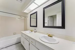 4543 Skidmore Ct, Moorpark, CA 93021 - Photo 29