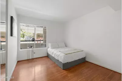 5530 Owensmouth Avenue #114, Woodland Hills, CA 91367 - Photo 17