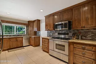 1041 Balsamo Ave, Simi Valley, CA 93065 - Photo 7