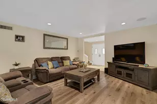 1041 Balsamo Ave, Simi Valley, CA 93065 - Photo 5