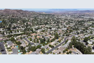 1041 Balsamo Avenue, Simi Valley, CA 93065 - Photo 43