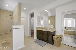 6167 Deerhill Rd, Oak Park, CA 91377 - Photo 25
