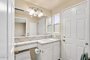 273 Locust Ave, Oak Park, CA 91377 - Photo 17