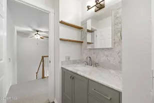 1805 E Avenida De Las Flores, Thousand Oaks, CA 91362 - Photo 17