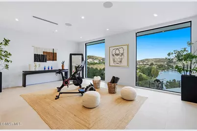 461 Lake Sherwood Drive, Westlake Village, CA 91361 - Photo 7