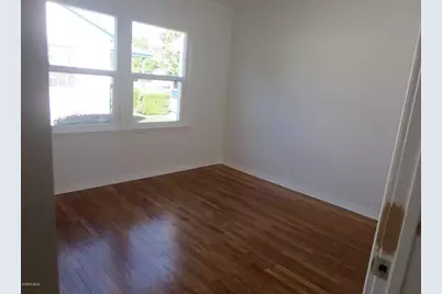 19128 Delano Street, Tarzana, CA 91335 - Photo 11