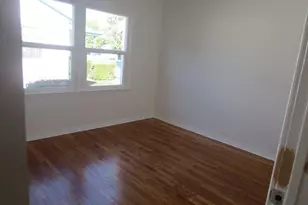 19128 Delano St, Tarzana, CA 91335 - Photo 11