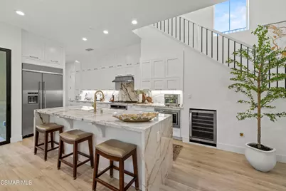 20811 W Bur Oak Circle, Porter Ranch, CA 91326 - Photo 7
