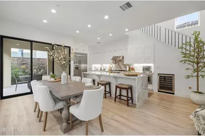 20811 W Bur Oak Circle, Porter Ranch, CA 91326 - Photo 11