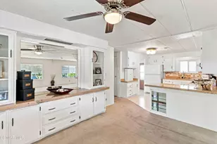 195 Tierra Rejada Road, Simi Valley, CA 93065 - Photo 11