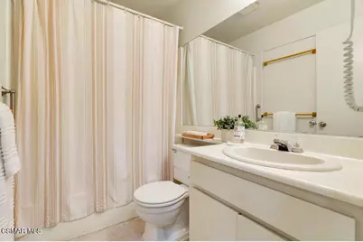 19208 Hamlin Street #4, Reseda, CA 91335 - Photo 23