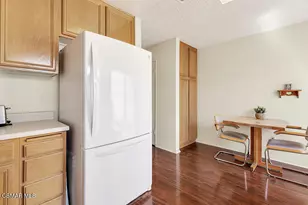 19208 Hamlin St, Reseda, CA 91335 - Photo 15