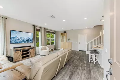 697 Camino Tierra Santa, Camarillo, CA 93010 - Photo 7