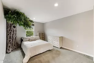 697 Camino Tierra Santa, Camarillo, CA 93010 - Photo 19