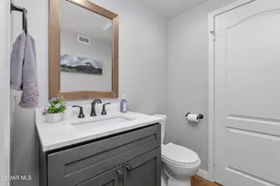 30130 Leticia Ct, Agoura Hills, CA 91301 - Photo 17